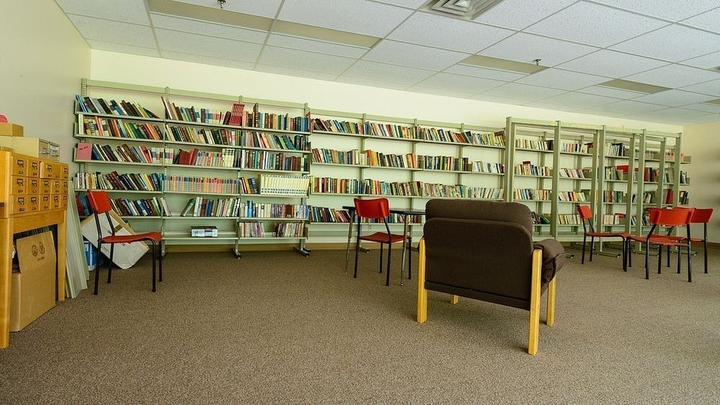 ‘Thị trấn ma’ với hàng trăm căn nhà không người sinh sống nhưng đêm vẫn sáng đèn - 10