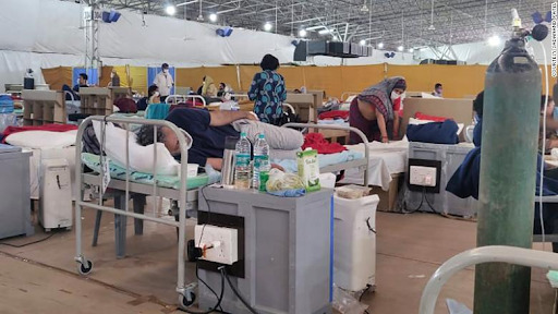 Bệnh nhân COVID-19 tại Ấn Độ: Nằm giường giấy, mòn mỏi chờ oxy và thuốc chữa - 5