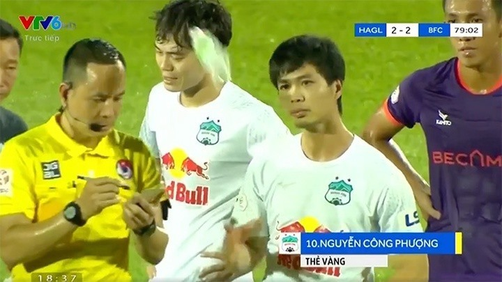 Thật sai lầm nếu 'ép' VFF cấm Công Phượng lên tuyển Việt Nam - 1