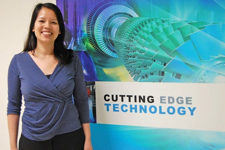 Người phụ nữ gốc Việt được đề cử giám sát nguồn tài chính 20 tỷ USD của NASA - 1