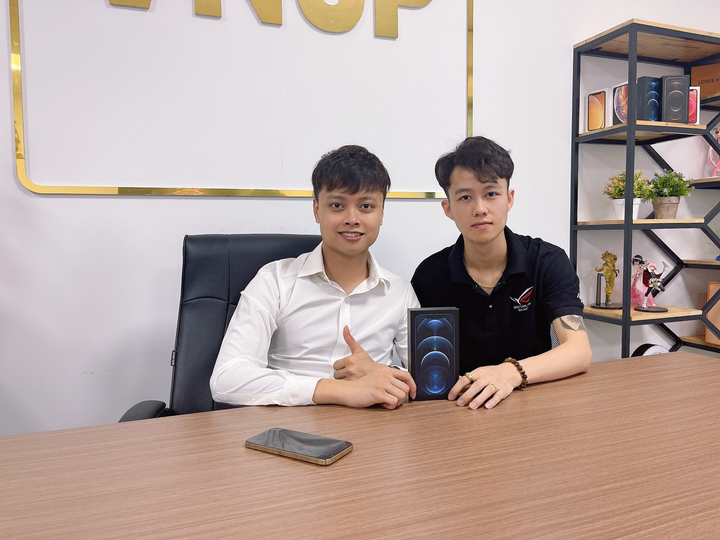 Đỗ Phúc Lộc chia sẻ cách mua điện thoại xách tay từ Nhật Bản - 2