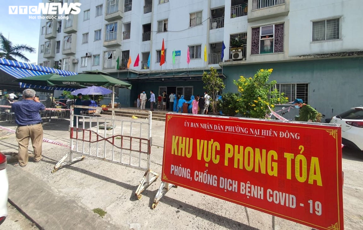 Giãn cách Trung tâm Hành chính Đà Nẵng vì có F1 liên quan bar New Phương Đông - 2