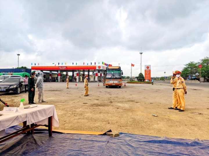 Thái Bình giãn cách xã hội, Hải Phòng lập chốt kiểm soát quốc lộ 10 - 1