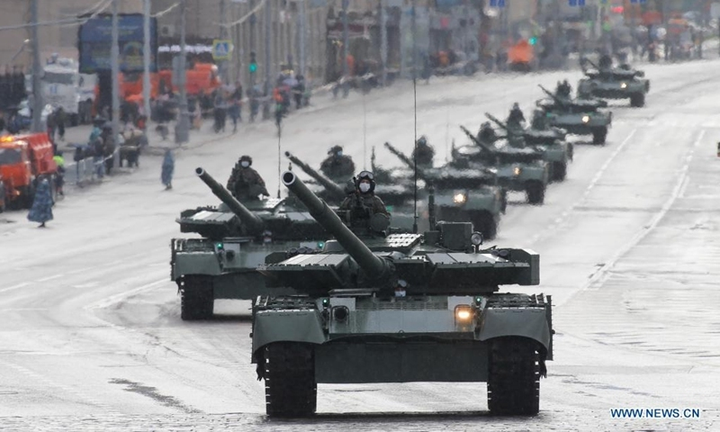 Ảnh: Hơn 190 khí tài tại Matxcơva diễn tập duyệt binh Ngày Chiến thắng - 9
