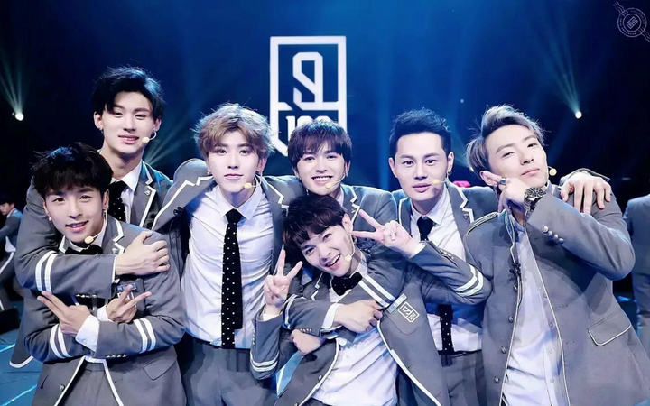 Đổ sữa xuống cống để ủng hộ thần tượng - 'cơn cuồng' trong showbiz Hoa ngữ - 4