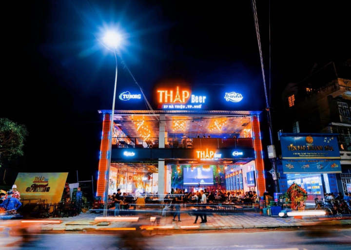 Phòng chống COVID-19, Huế yêu cầu tổ chức đám cưới tập trung không quá 50 người - 1