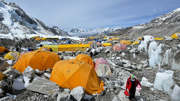 COVID-19 xuất hiện ở đỉnh Everest - 2