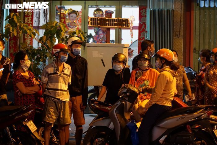 Nhân chứng thất thần kể lại vụ cháy khiến 8 người chết thương tâm ở TP.HCM - 2