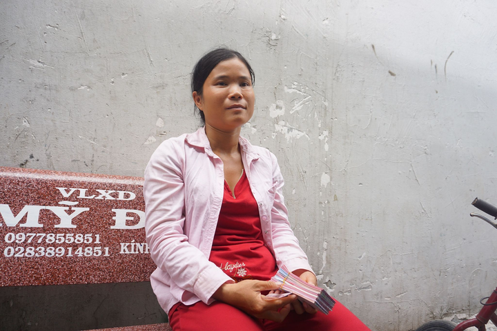 Sự thật thông tin bé trai bị cha đánh dập tay ở TP.HCM - 1