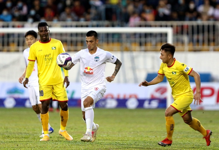 HLV Park Hang Seo loại Hữu Tuấn, gọi 7 hậu vệ của Hà Nội FC - 3