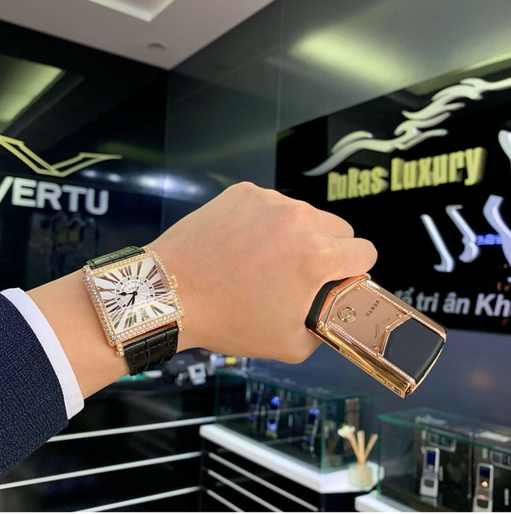 Lukas Luxury: Địa chỉ mua điện thoại uy tín, đẳng cấp giới thượng lưu - 2