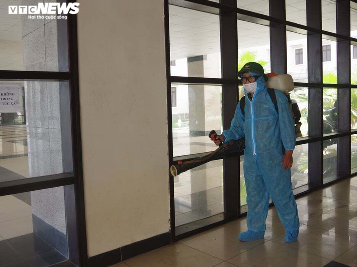 Ca nghi mắc COVID-19 ở Huế từng làm việc tại thẩm mỹ viện ở Đà Nẵng - 1