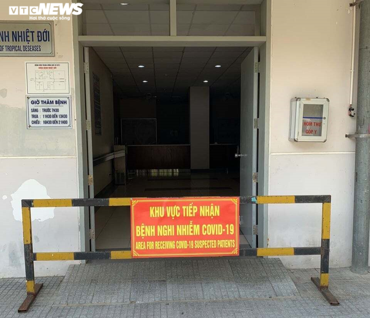 Có ca dương tính SARS-CoV-2, Huế đề nghị người dân hạn chế ra khỏi nhà - 1