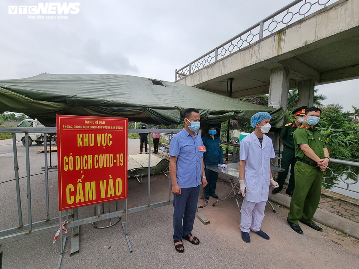 Thứ trưởng Bộ Y tế: Bắc Ninh phải tranh thủ từng phút, thần tốc truy vết - 2