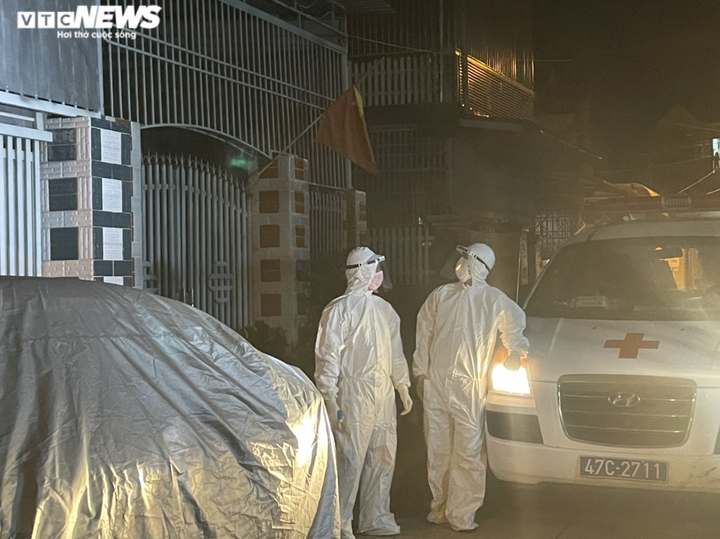 Ảnh: Đắk Lắk phong toả con hẻm có ca nghi mắc COVID-19 - 1