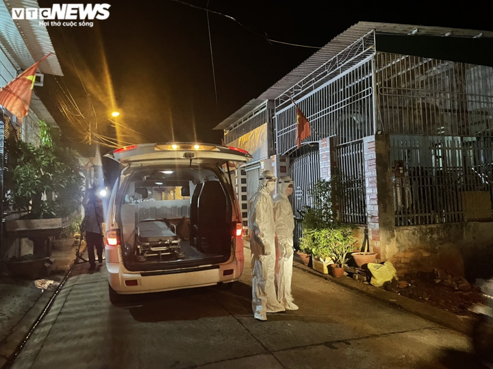 Ảnh: Đắk Lắk phong toả con hẻm có ca nghi mắc COVID-19 - 3