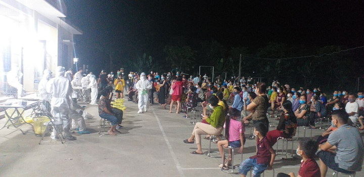 Bắc Ninh trắng đêm truy vết, lấy mẫu xét nghiệm COVID-19 cho 15.600 người - 3