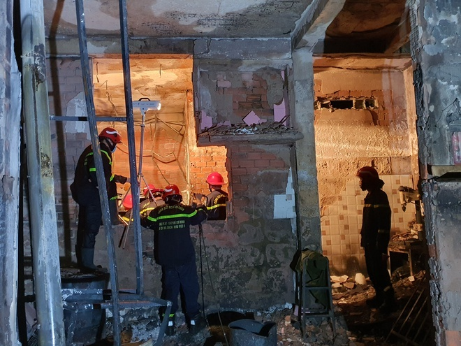 Hiện trường bên trong căn nhà cháy làm 8 người chết - 2