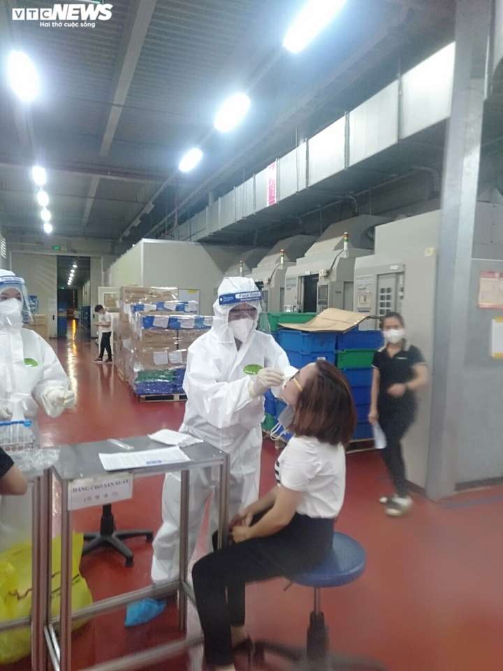 Bắc Giang: 2 công nhân KCN Vân Trung dương tính SARS-CoV-2 - 2