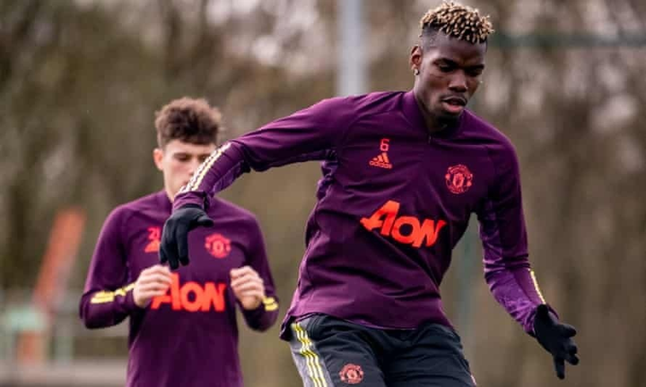 Man Utd mất gói tài trợ 200 triệu bảng vì cổ động viên làm loạn - 1