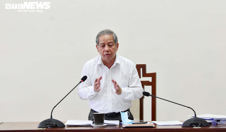 Chủ tịch Thừa Thiên - Huế: Làm mọi cách để kiểm soát dịch bệnh trong 10 ngày tới - 1