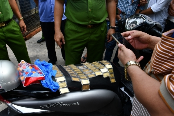 Khởi tố bị can trộm 5 tỷ đồng tiền 'tích cóp dưỡng già' của nguyên giám đốc sở - 2