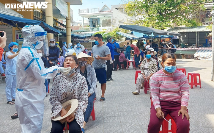 Đà Nẵng ghi nhận thêm 4 trường hợp dương tính với SARS-CoV-2 - 1