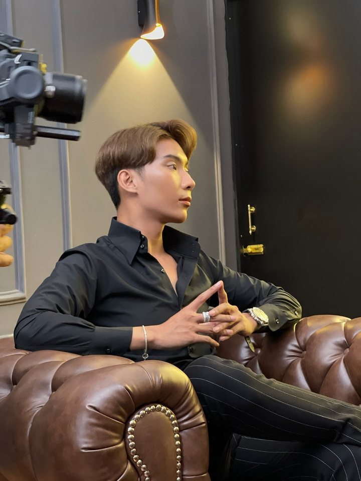 Makeup Artist Sang Lê: Người truyền cảm hứng về nghệ thuật trang điểm - 1