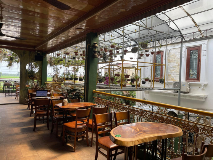 Khám phá vẻ đẹp quán cafe sân vườn 'Sài Gòn Xưa Coffee' - 2