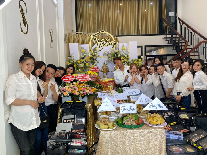 Makeup Artist Sang Lê: Người truyền cảm hứng về nghệ thuật trang điểm - 3