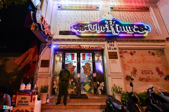 Nhà hàng hoạt động karaoke trá hình có khách Trung Quốc bị phạt 65 triệu đồng - 1