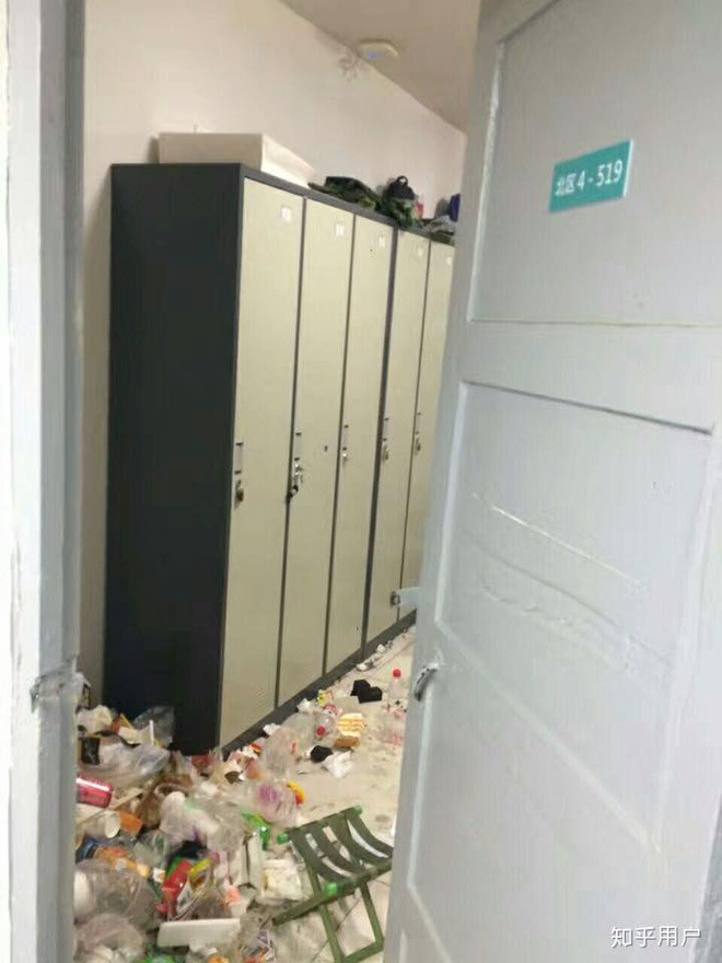 Rùng mình với mức độ ở bẩn siêu hạng của các thánh bừa bộn, nhìn đã muốn bỏ chạy - 6