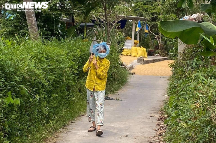 Ảnh: Đời sống bên trong 3 thôn, xã ở Thừa Thiên - Huế bị phong toả vì COVID-19 - 14