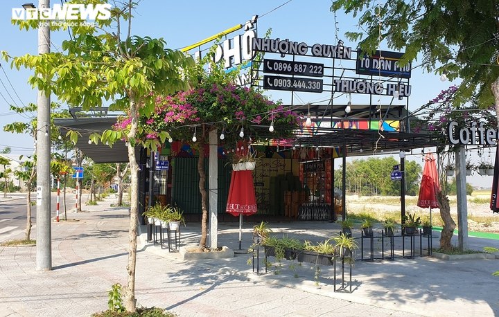 Ảnh: Nhiều hàng quán ở Quảng Nam tự đóng cửa để phòng, chống dịch COVID-19 - 6