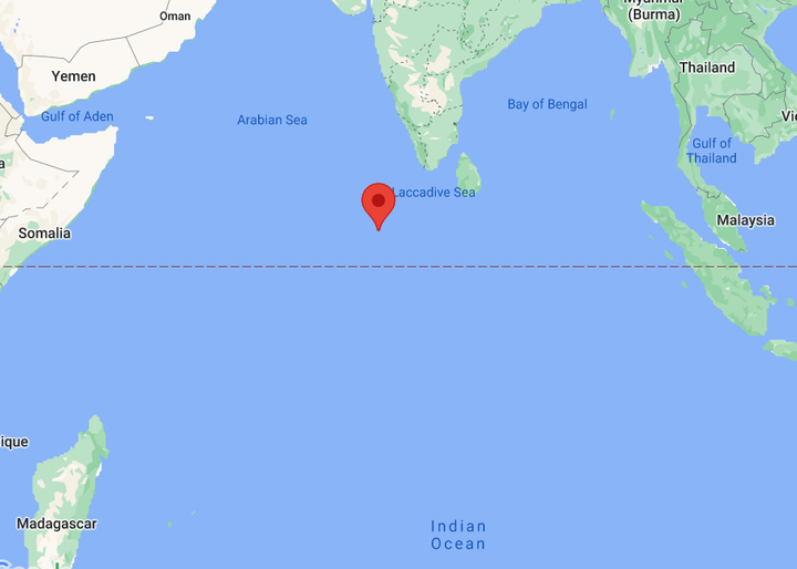 Video: Khoảnh khắc mảnh vỡ tên lửa Trung Quốc rơi xuống Trái đất - 1