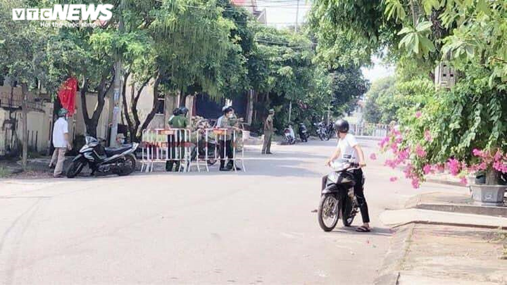 Những cán bộ UBND tỉnh Quảng Trị liên quan COVID-19 đều âm tính với nCoV - 1