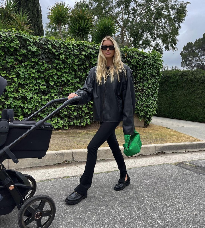 Cuộc sống các 'thiên thần' nội y khác thường thế nào sau khi sinh con? - 5