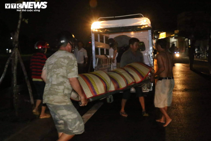 Công trình nâng cấp đô thị hơn 200 tỷ đồng ở Cần Thơ nhếch nhác, đầy rác thải - 11