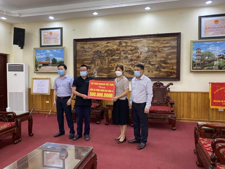 Dabaco Group ủng hộ 500 triệu đồng phòng chống COVID-19 tại huyện Thuận Thành - 1