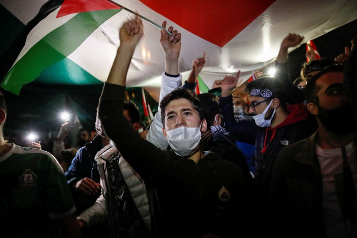 Xung đột dải Gaza leo thang: Người Palestine đụng độ quân Israel ở Jerusalem - 4