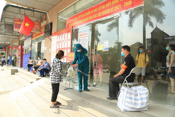 Hà Nội phong tỏa tòa nhà trong chung cư Đại Thanh do có ca dương tính SARS-CoV-2 - 6