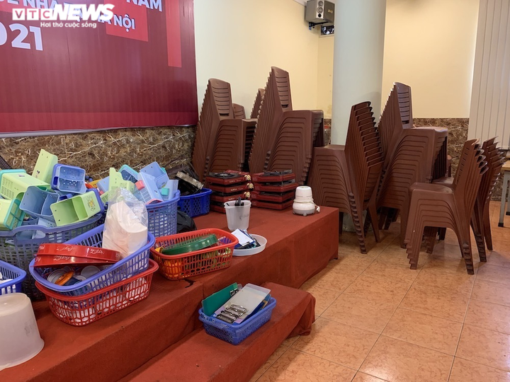 Cận cảnh loạt quán bia lớn ở Hà Nội 'vườn không nhà trống' giữa mùa hốt bạc - 15