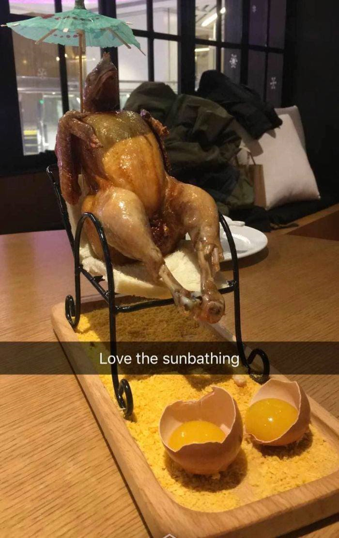 'Hú hồn' cách bày thức ăn của các hàng quán, vợt cá hay ky rác cũng không tha - 6