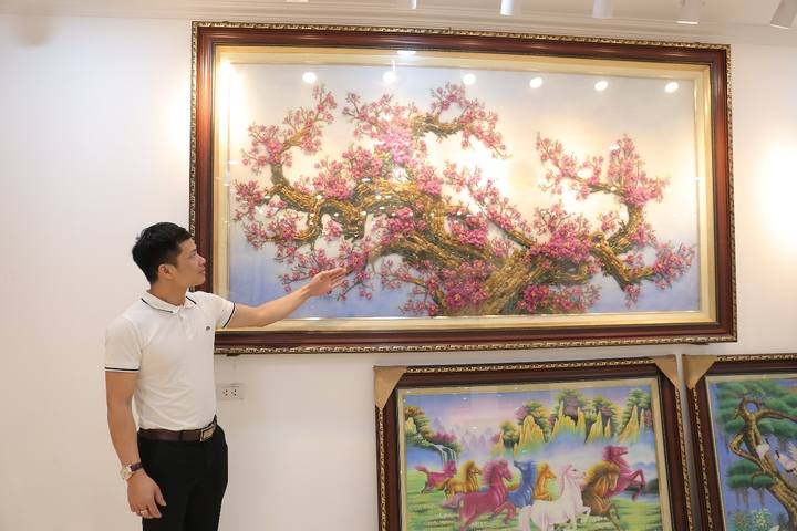 Lý giải sức hút của tranh đá quý Phúc Vượng - 2