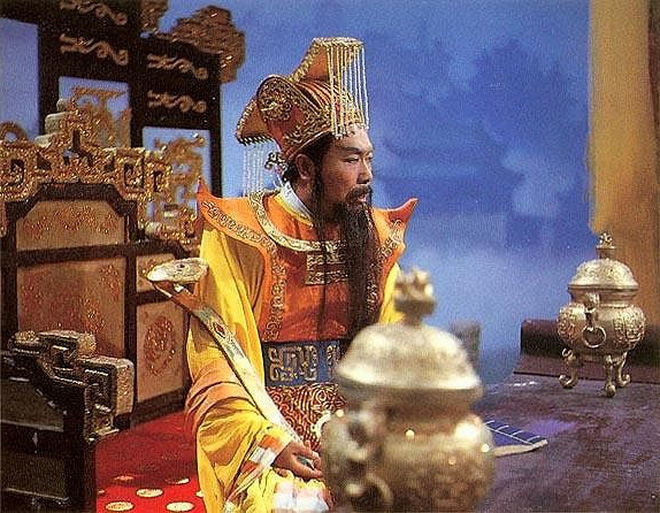 Diễn viên đóng Ngọc Hoàng của ‘Tây du ký’ bị in ảnh trên tiền âm phủ - 1