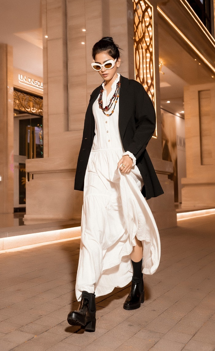 Trương Thị May khoe loạt kính hàng hiệu khi vào hè - 2