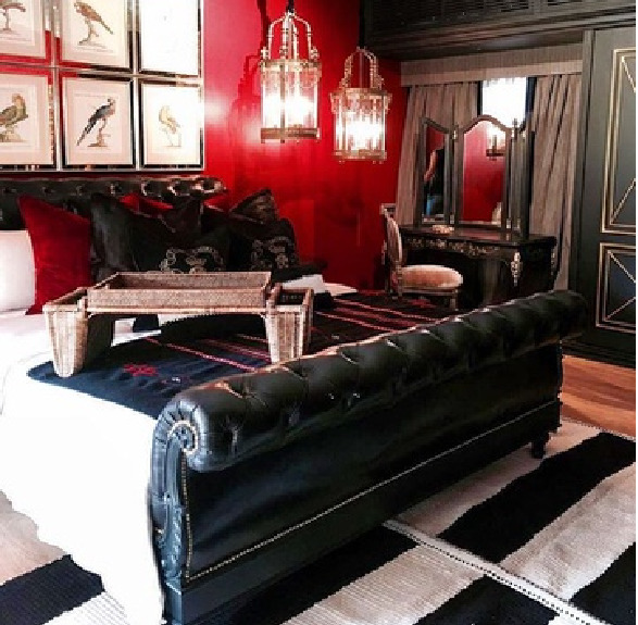 Cuộc sống xa hoa của tỷ phú vaccine Ấn Độ - 3