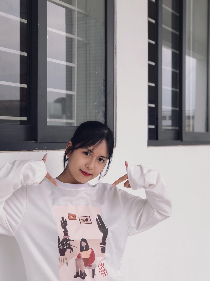 Chụp ảnh thẻ mà vẫn xinh như mộng, cô bạn 10x khiến dân mạng rần rần ‘xin info’ - 9