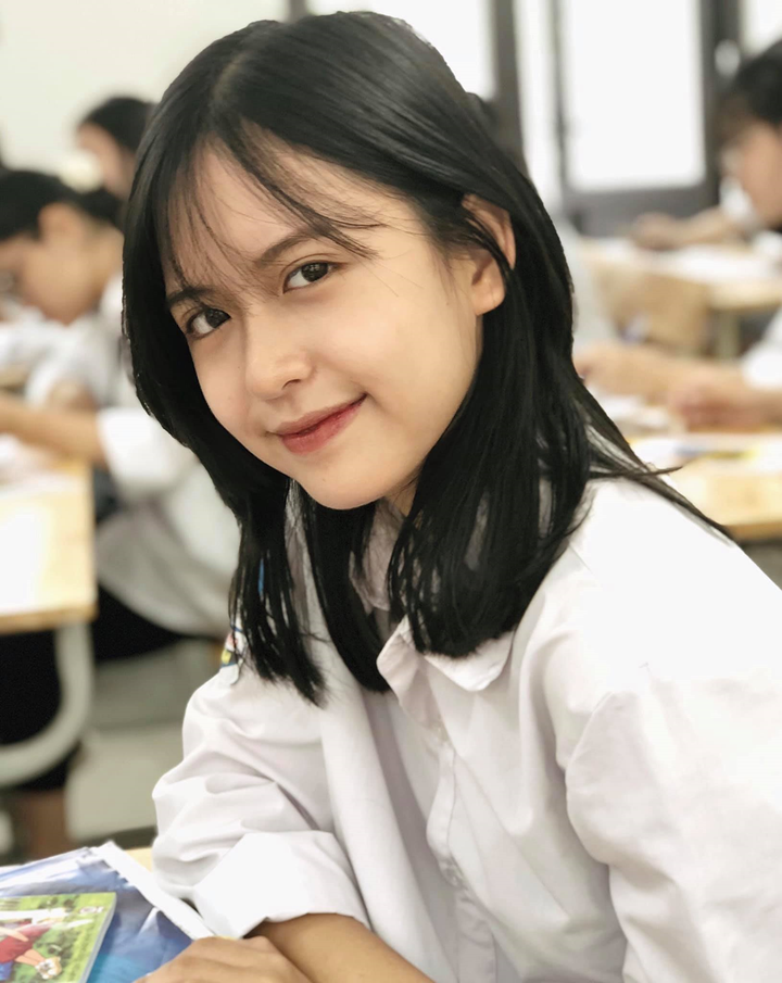 Chụp ảnh thẻ mà vẫn xinh như mộng, cô bạn 10x khiến dân mạng rần rần ‘xin info’ - 2