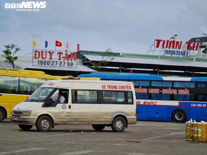Quảng Ngãi tạm dừng hoạt động vận tải hành khách đến địa phương có dịch COVID-19 - 1